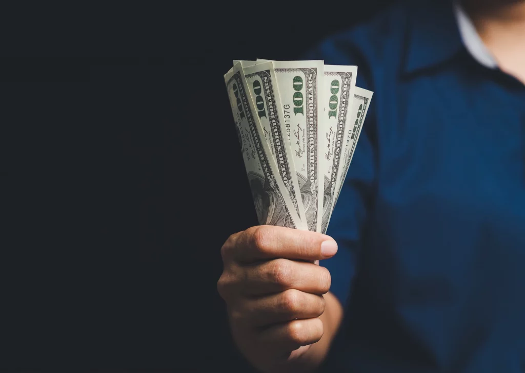 Buying A Dollar For 60 Cents - 2 Dividend Bargains I Love