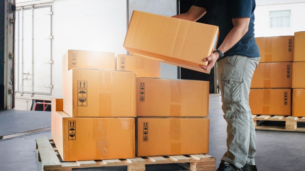 How to Lift Heavy Things Without Hurting Your Back