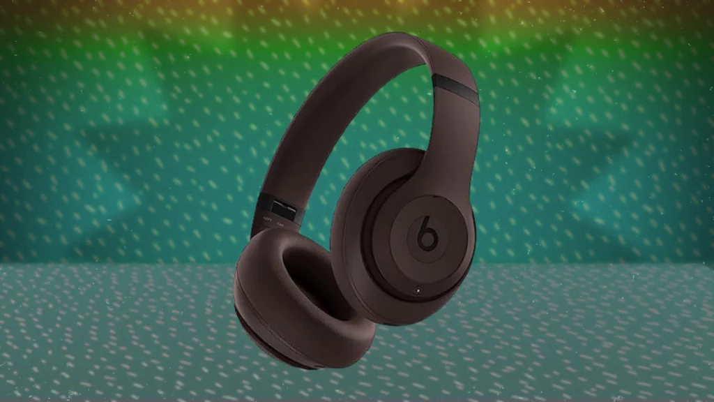 These Beats Studio Pro Headphones Are $220 Off Right Now