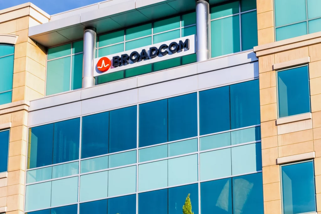 Broadcom Is Ready To Wake Up From Its Slumber (NASDAQ:AVGO)