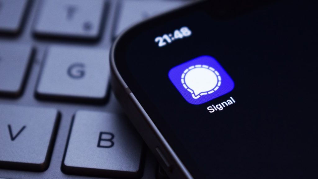 How the FBI Extracted Deleted Signal Messages From a Defendant’s iPhone How the FBI Extracted Deleted Signal Messages From a Defendant's iPhone