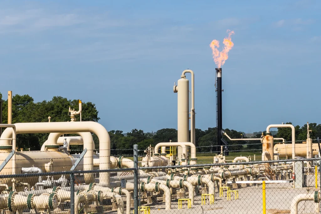 Western Midstream: Strong Returns At The Current Valuation (NYSE:WES) Western Midstream: Strong Returns At The Current Valuation (NYSE:WES)