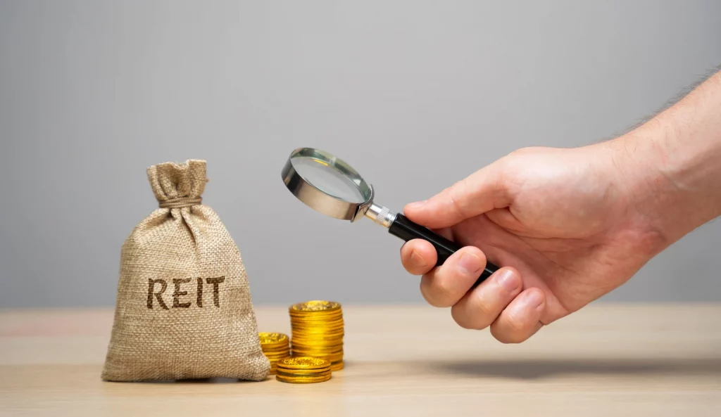 Realty Income Stock Q1 Earnings: Topline Growth Met Flat FFO Per Share (Downgrade) (O)