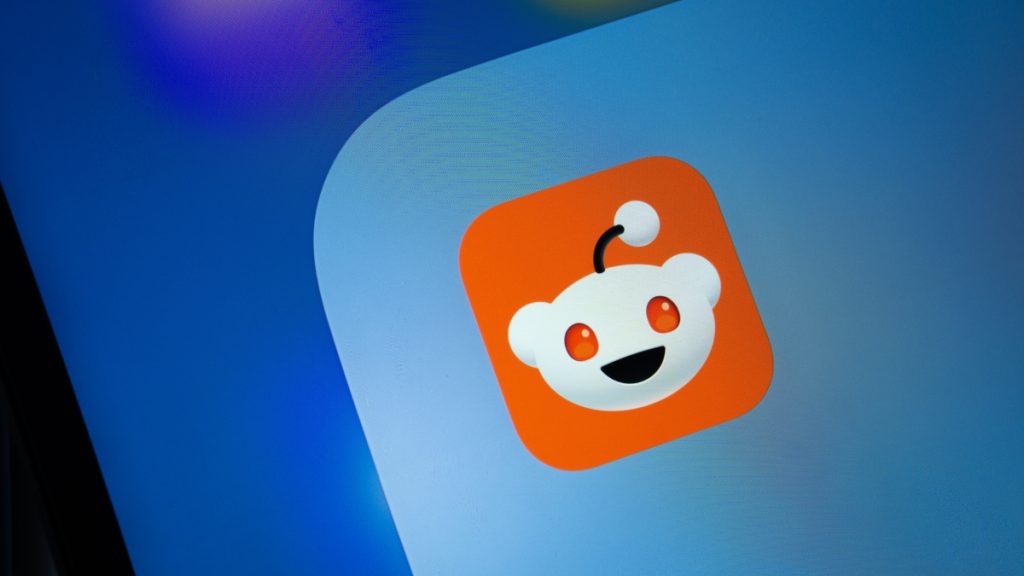 Reddit Is Blocking Its Mobile Site for Some Users, but There's a Fix
