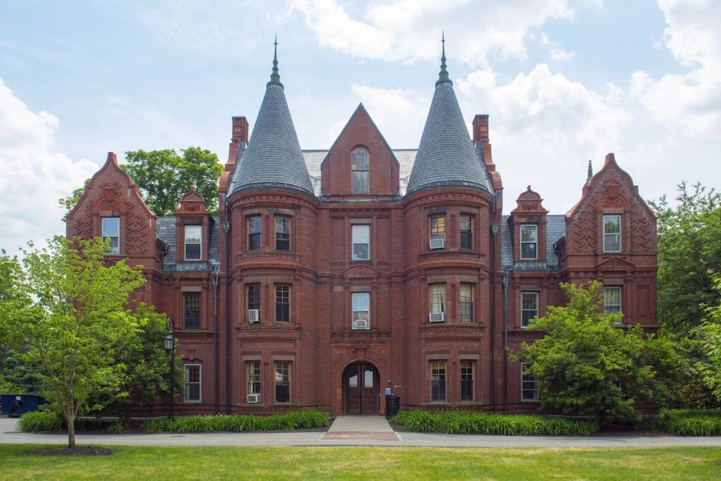 Wellesley Goes Tuition-Free At $200,000, Joining Harvard And MIT