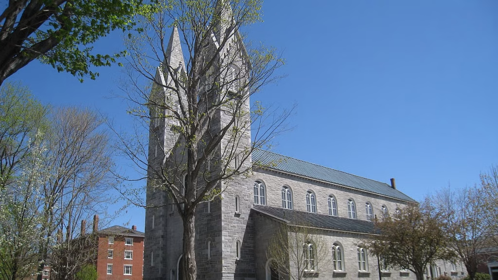 Bowdoin College Endowment Returns 26%, Hits Record $3.6 Billion in FY2026 Bowdoin College Endowment Returns 26%, Hits Record $3.6 Billion in FY2026