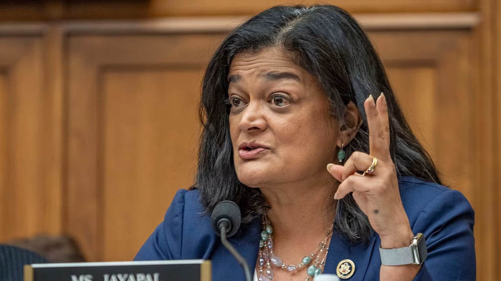 Proposed Bill Would Cut Off Federal Student Aid To For-Profit Colleges Proposed Bill Would Cut Off Federal Student Aid To For-Profit Colleges